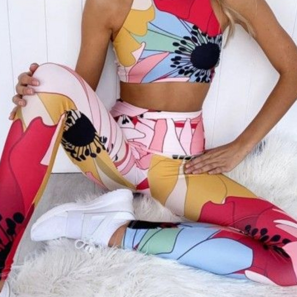 Onzie High Rise Graphic Legging in Flower Child